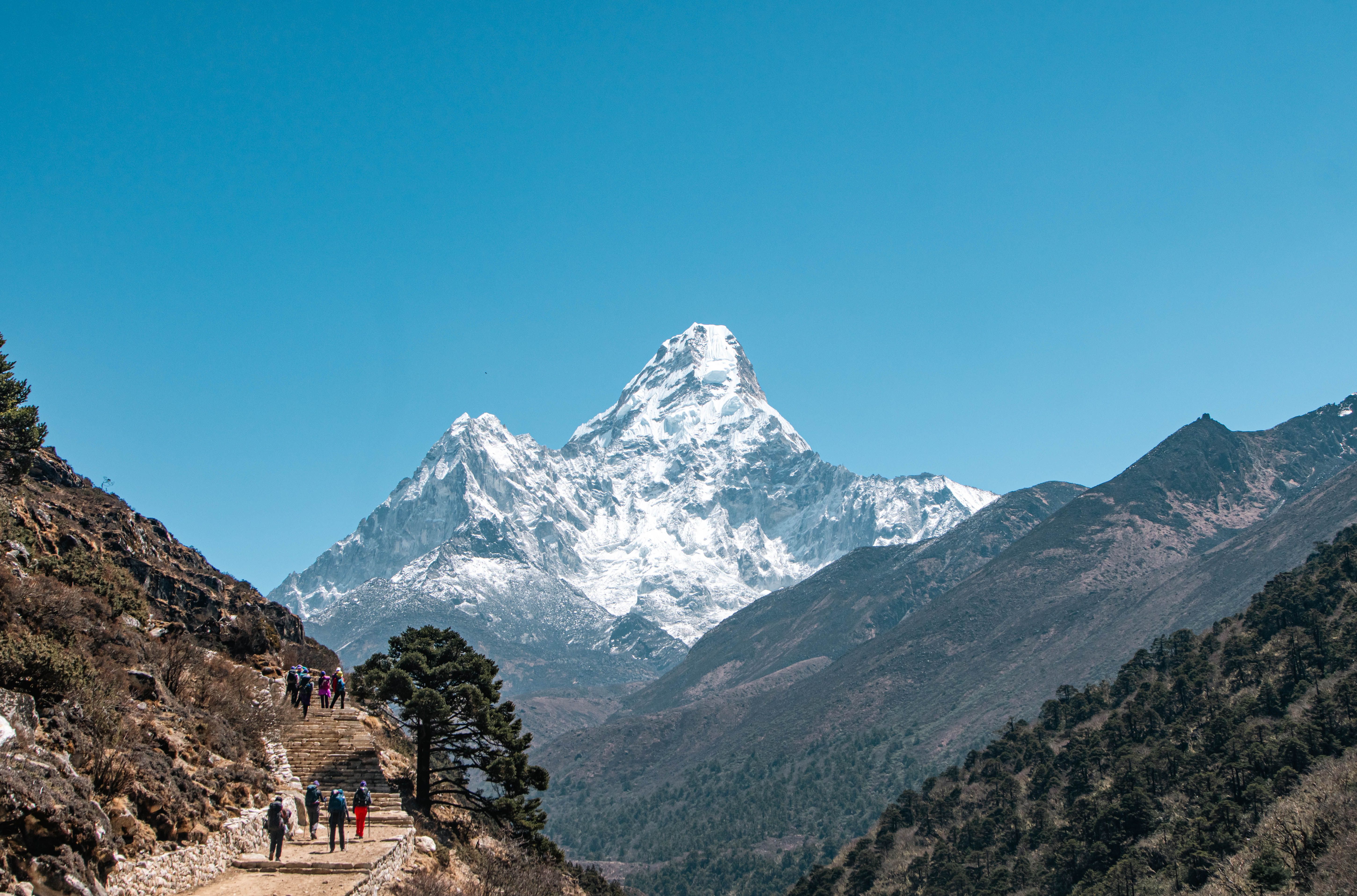 A view of Amadablam on the way to Everest Base Camp