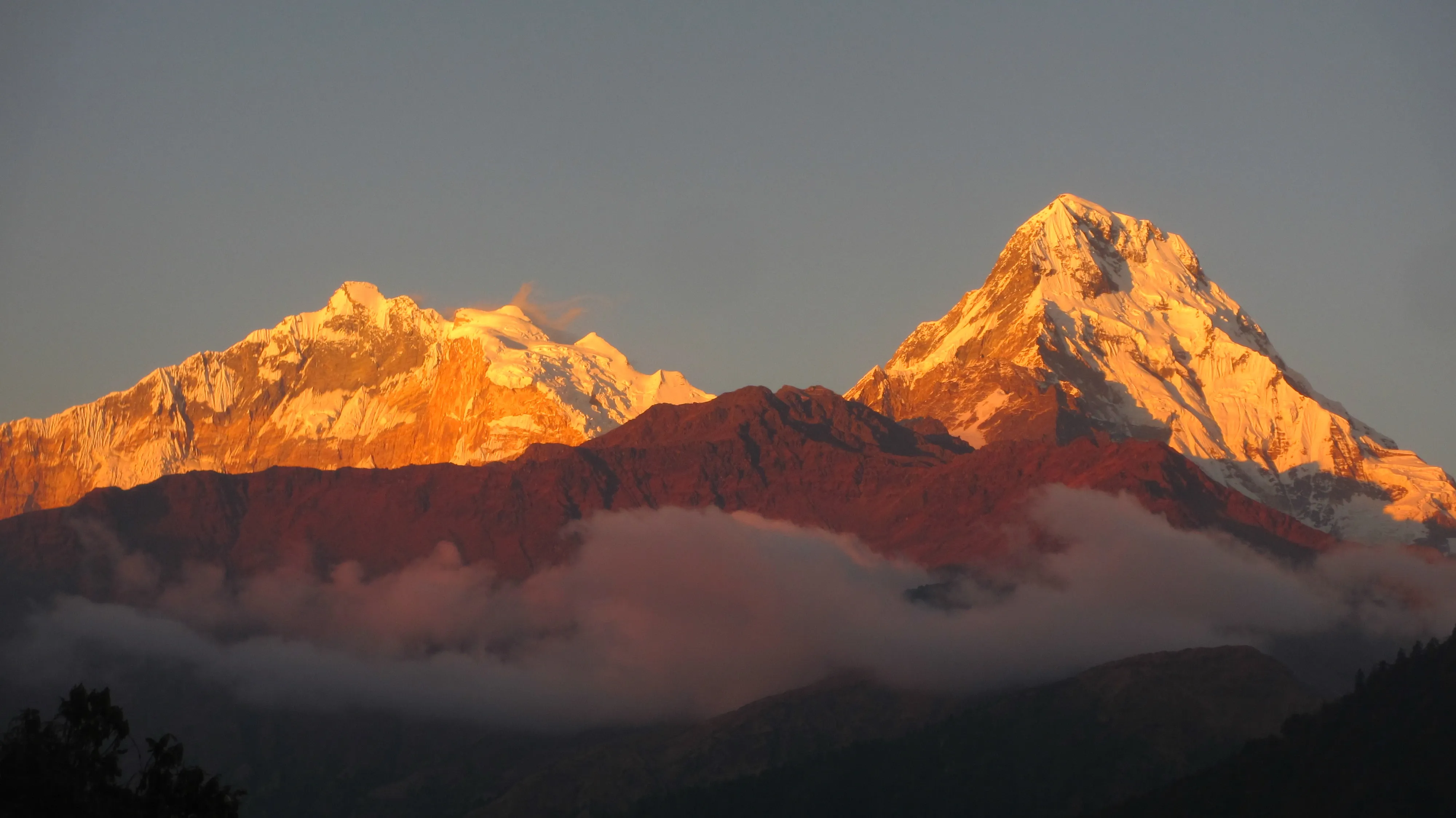 A view of Annapurna Mountain Range during sunrise from Poonhill